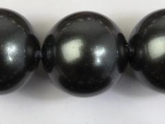 霧黑色貝寶珠